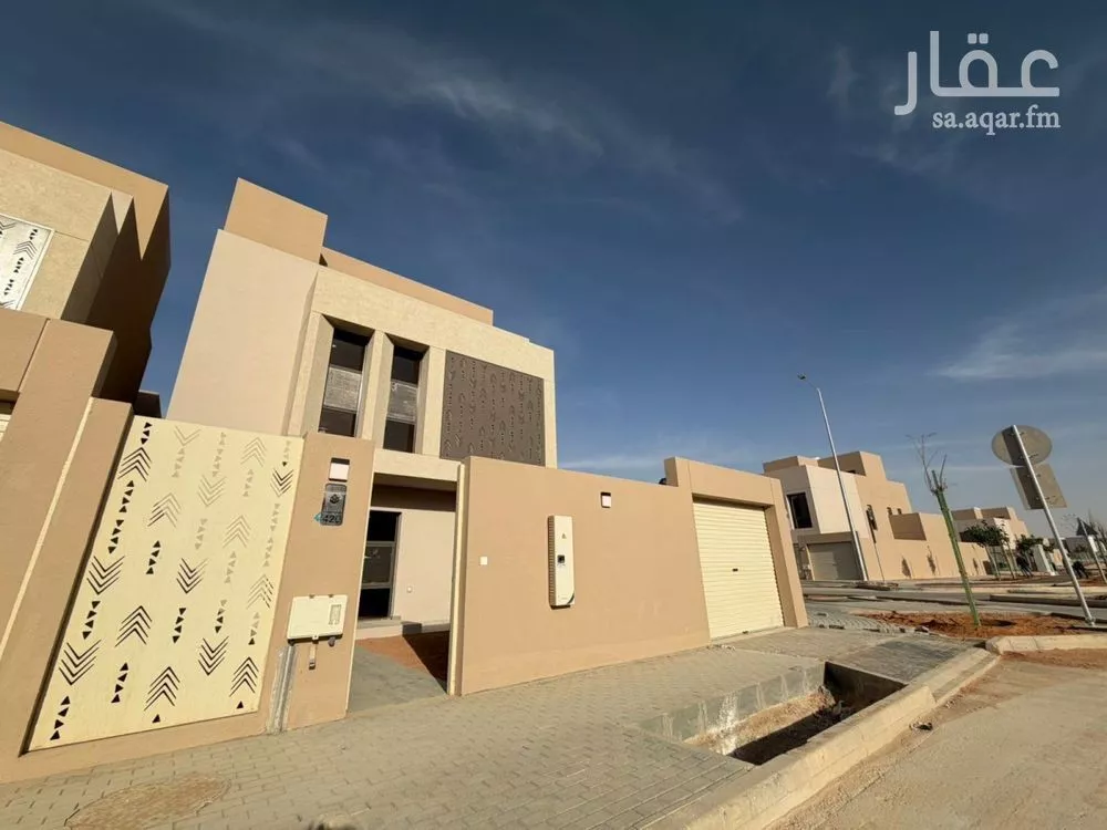 6 bedroom villa in Al Rimal 3
