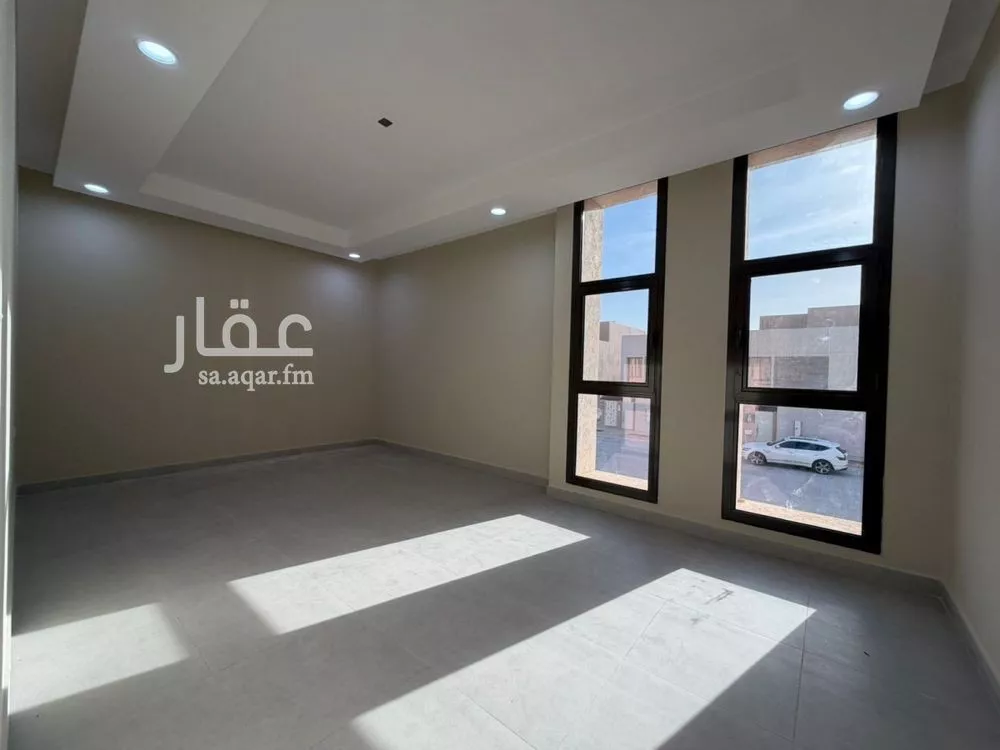 6 bedroom villa in Al Rimal 4