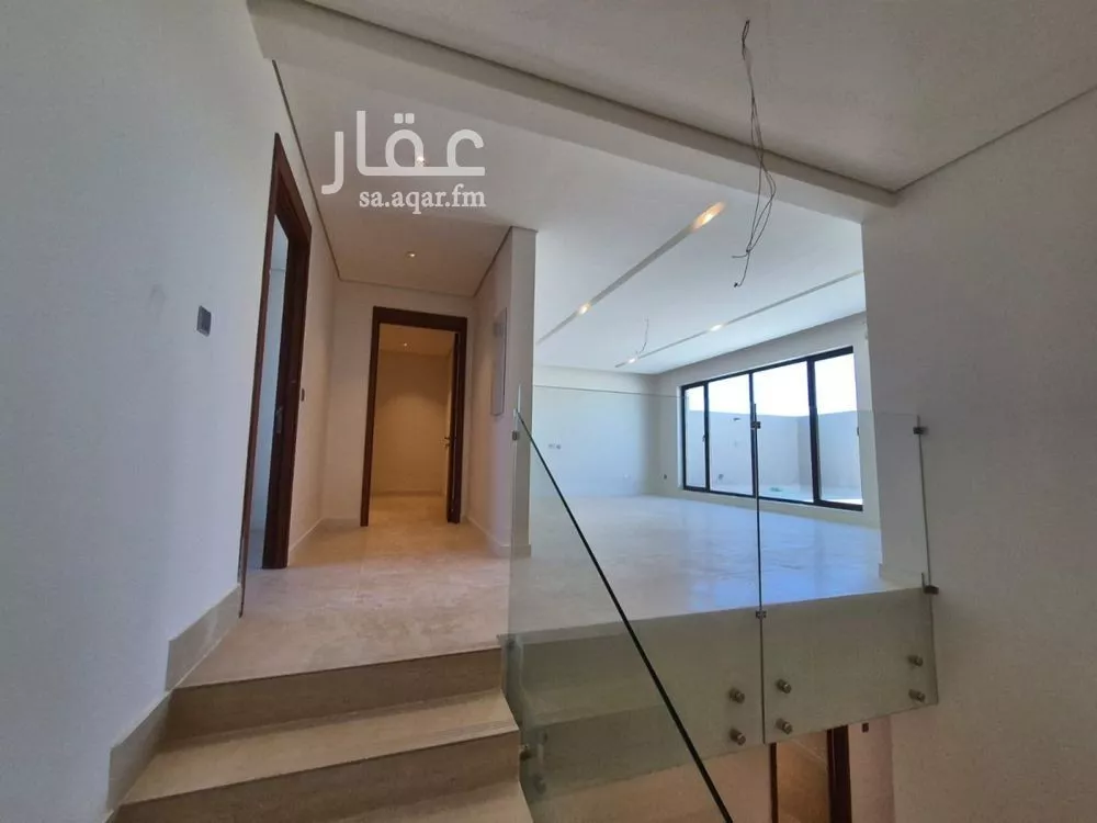 فيلا 3 غرف في العارض 6