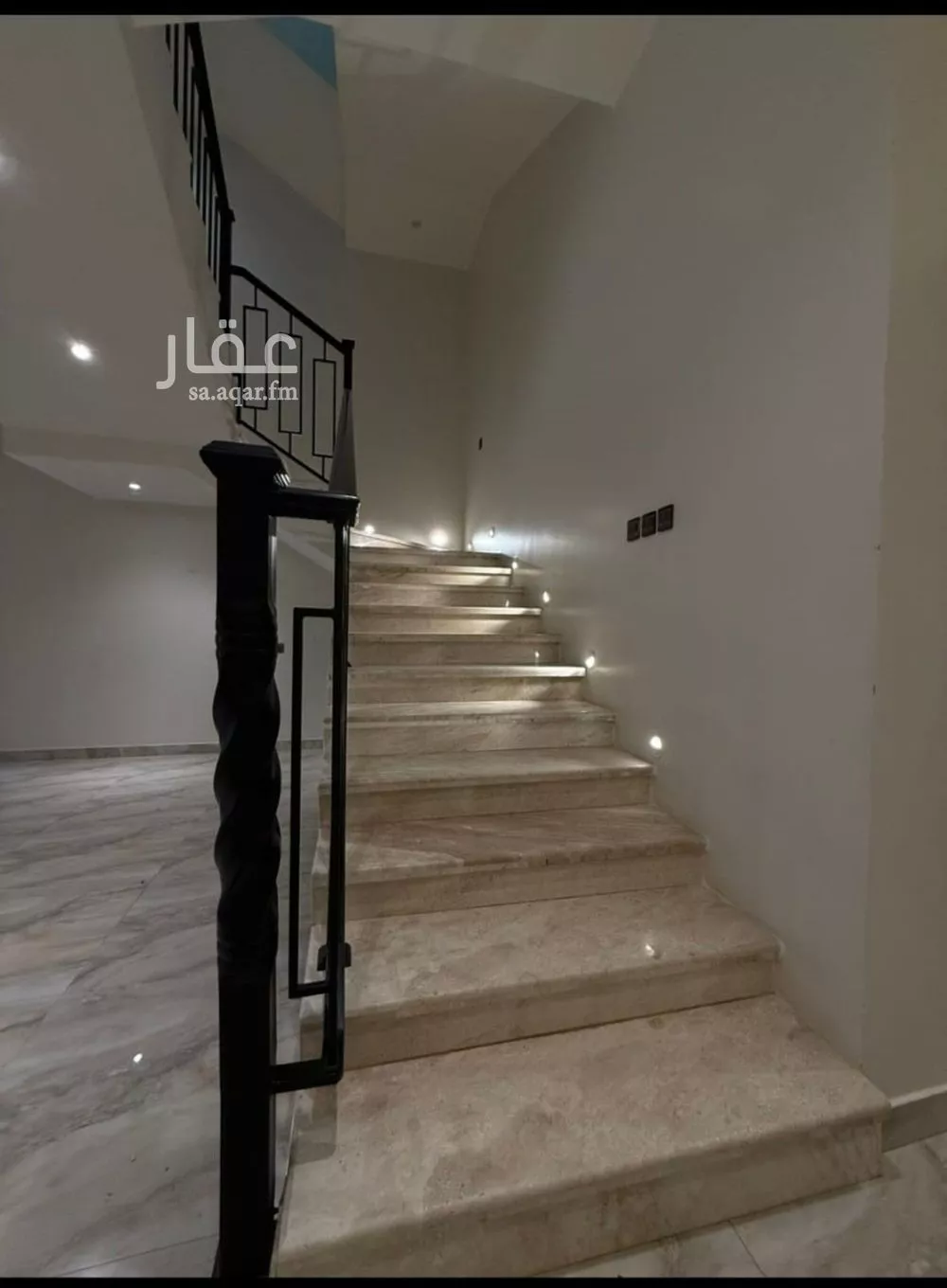 فيلا 4 غرف في النرجس 7