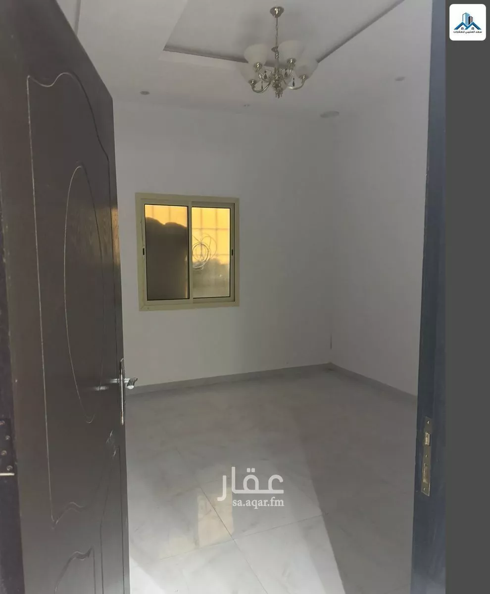 فيلا 4 غرف في الرمال 7