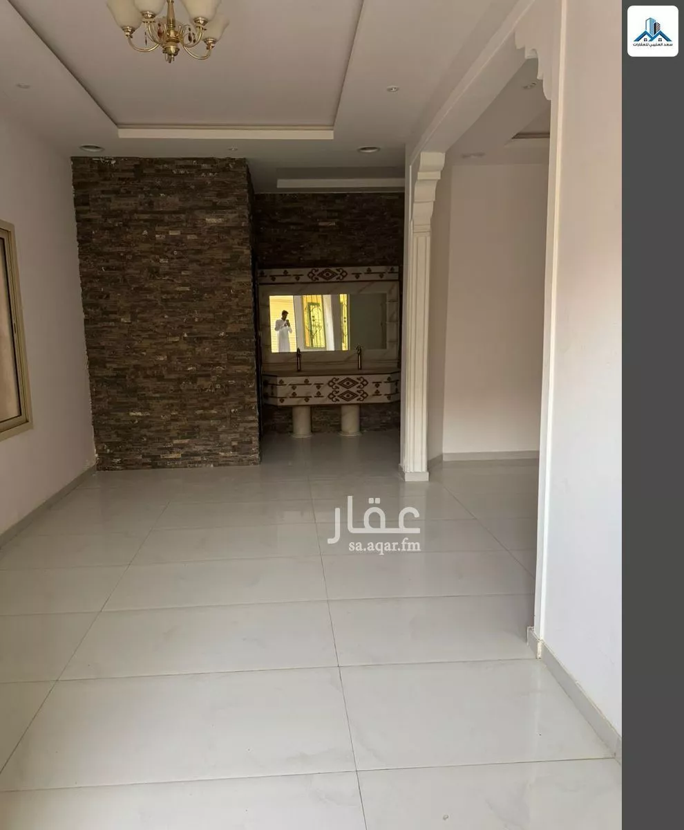 فيلا 4 غرف في الرمال 10