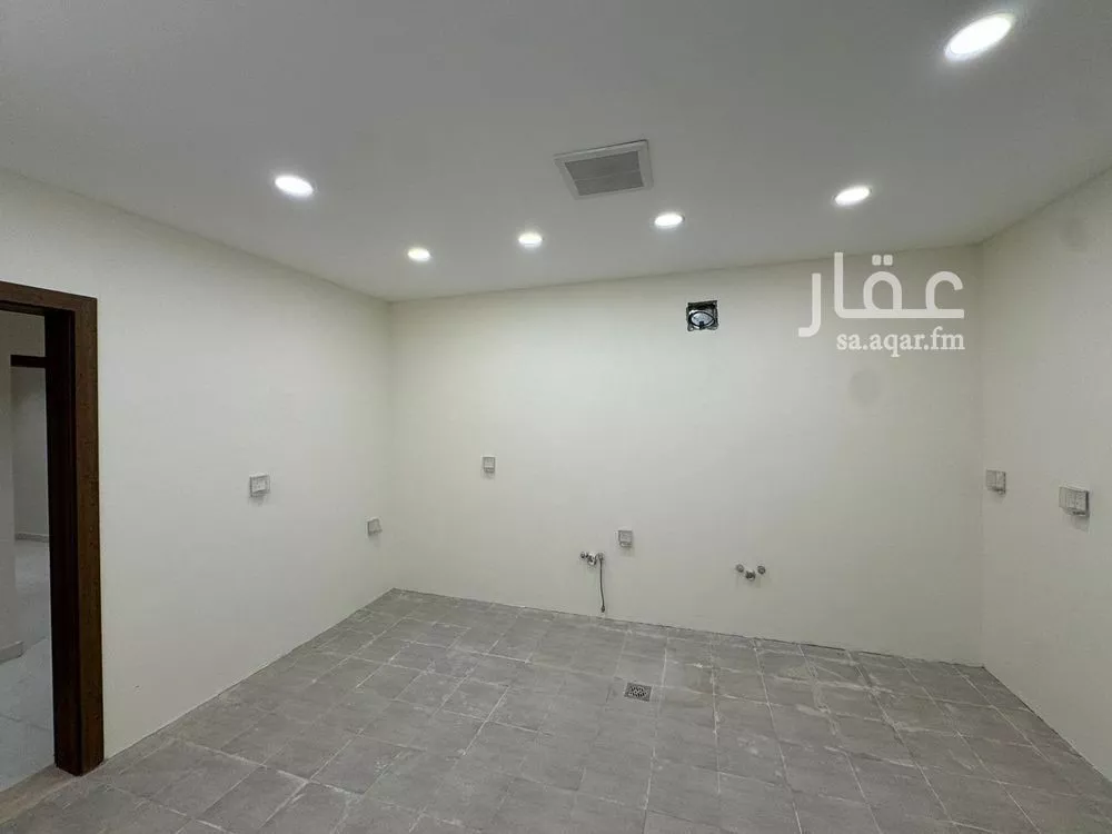 فيلا 3 غرف في الجنادرية 7