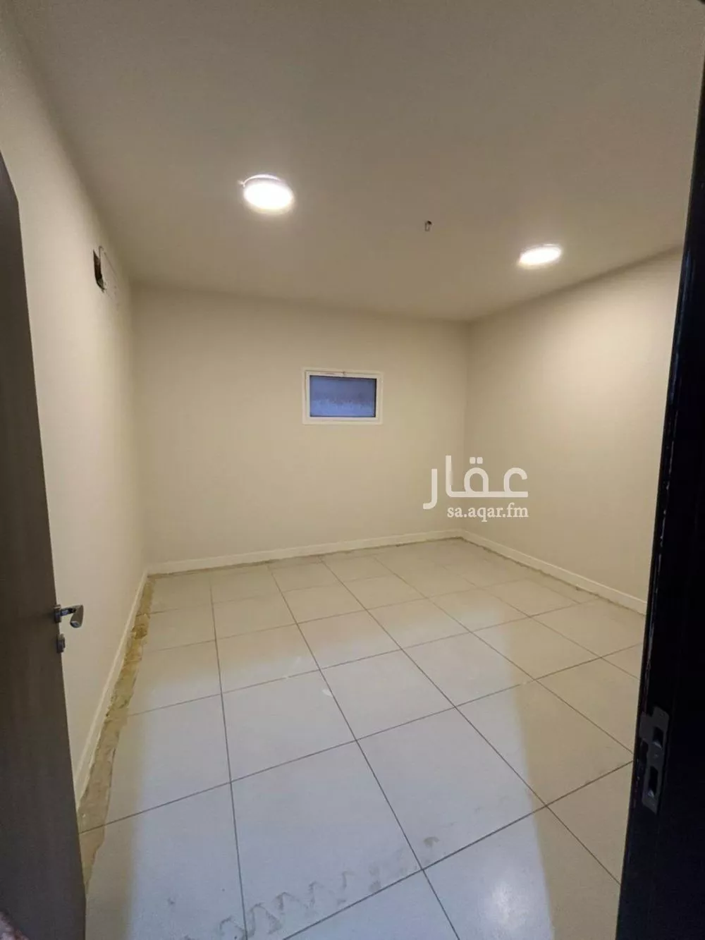 فيلا 5 غرف في النرجس 10