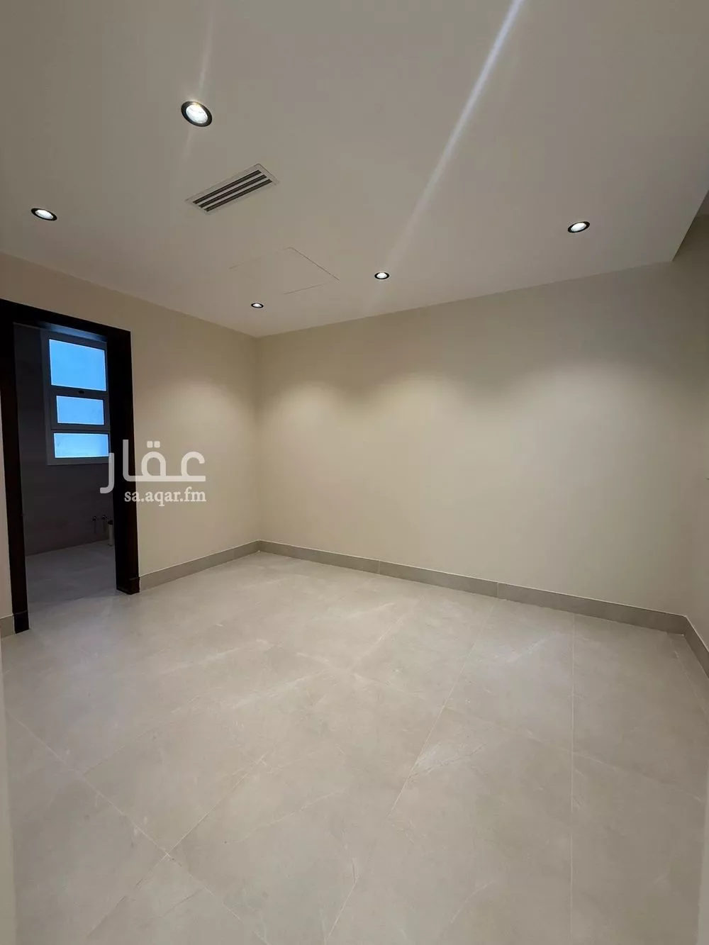 فيلا 6 غرف في النرجس 21