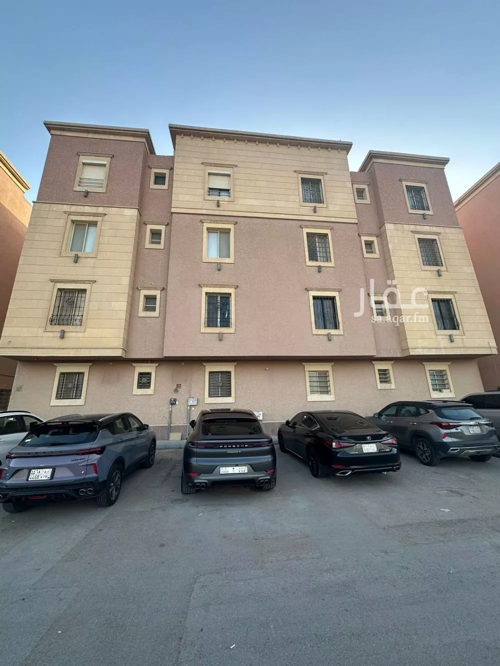 4 bedroom apartment in Al Yasmin 8