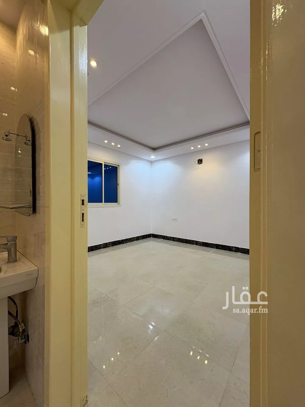فيلا 7 غرف في طويق 18