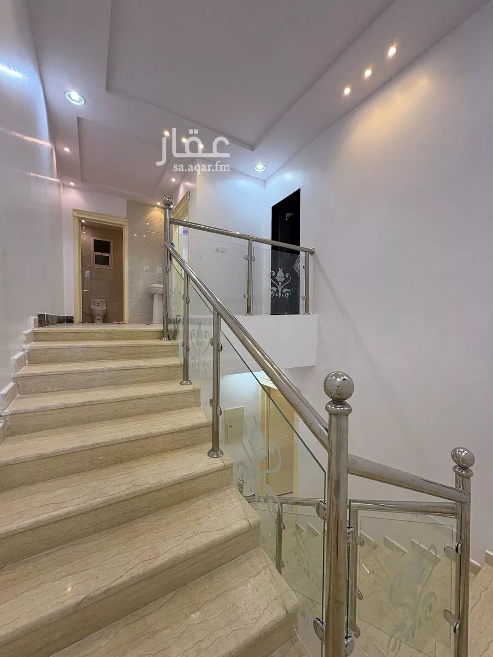 فيلا 7 غرف في طويق 20
