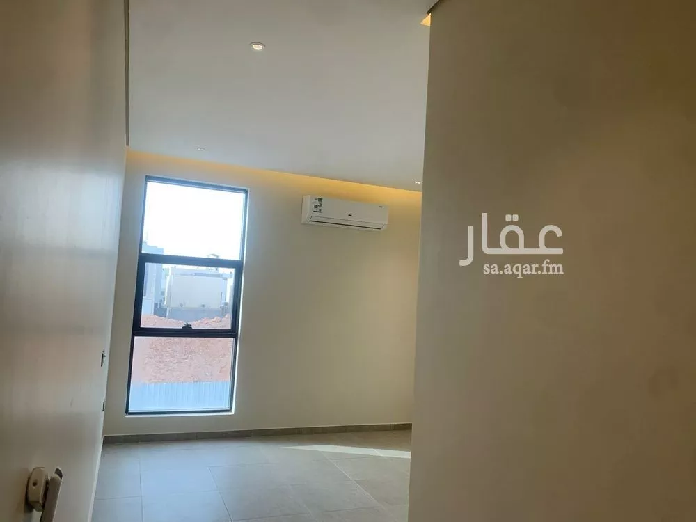 فيلا 7 غرف في الرمال 11