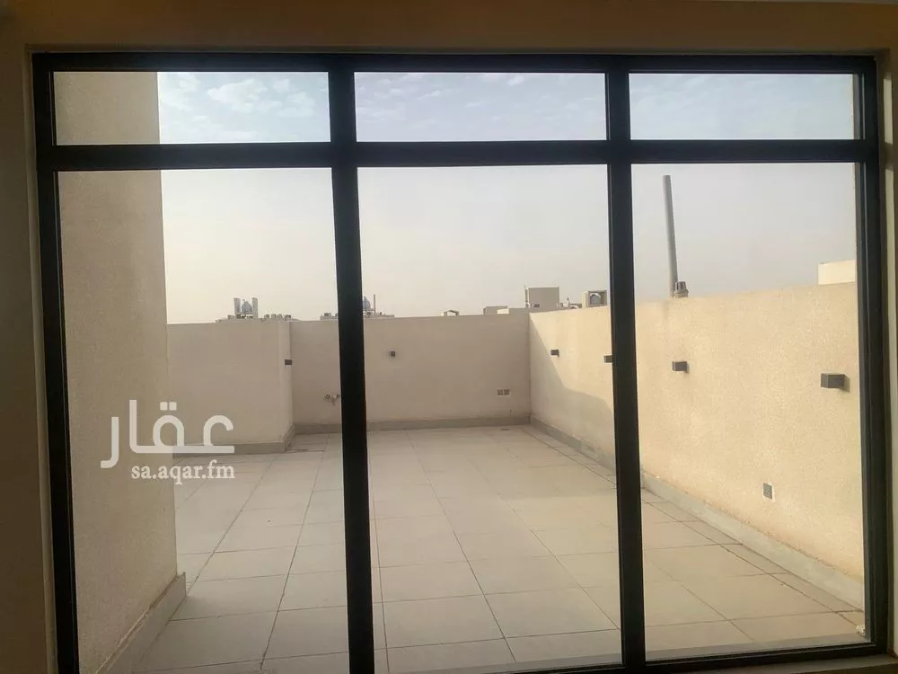 فيلا 7 غرف في الرمال 8