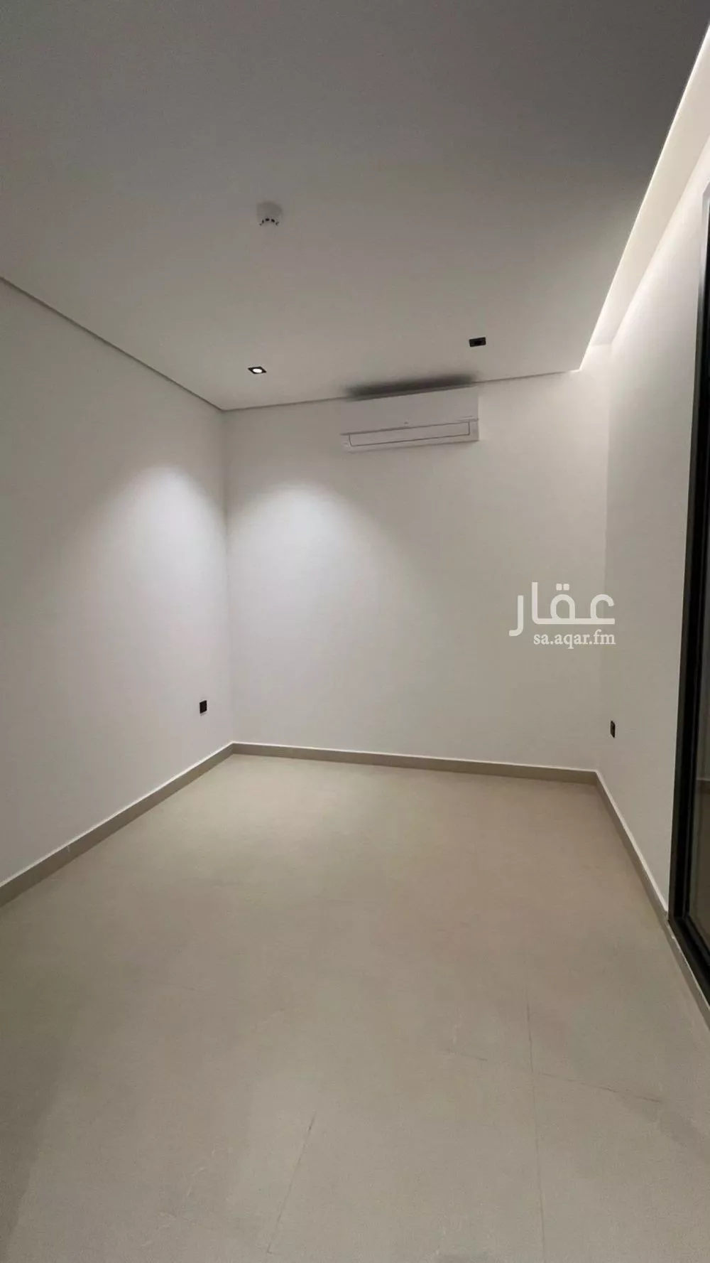 8 bedroom villa in Al Aridh, Riyadh 18