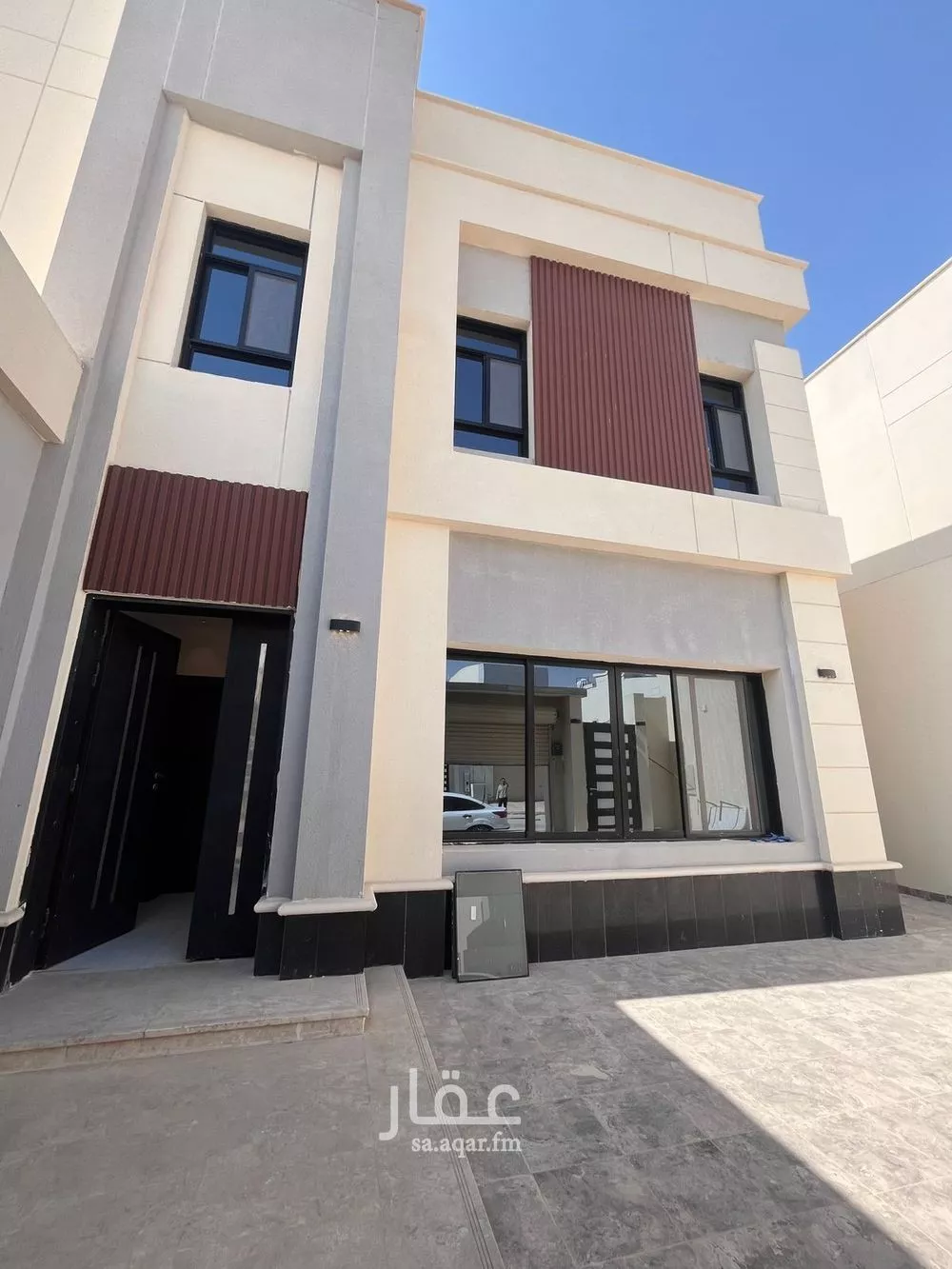 5 bedroom villa in Al Janadriyah 4
