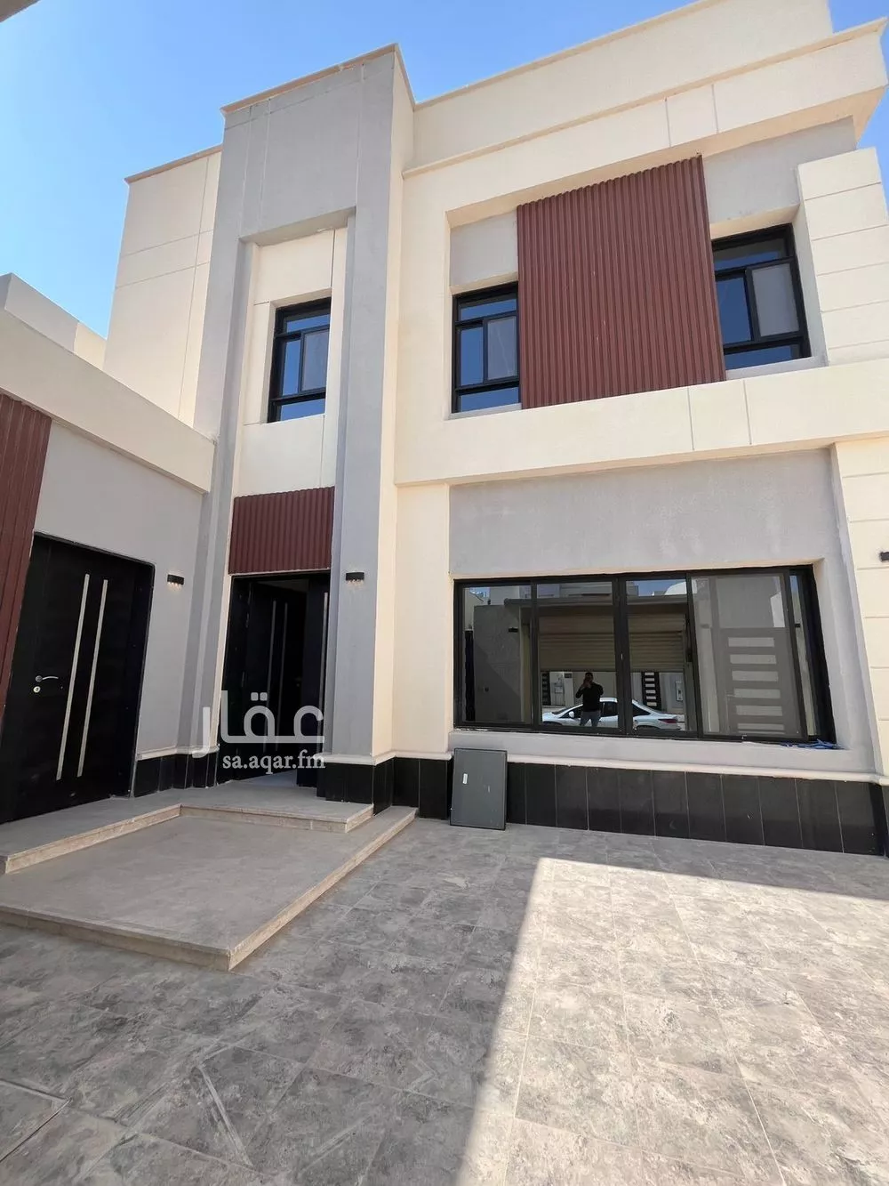 5 bedroom villa in Al Janadriyah 5