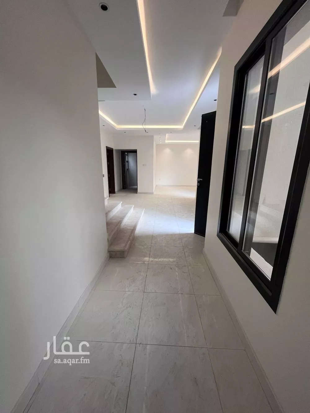 5 bedroom villa in Al Janadriyah 8