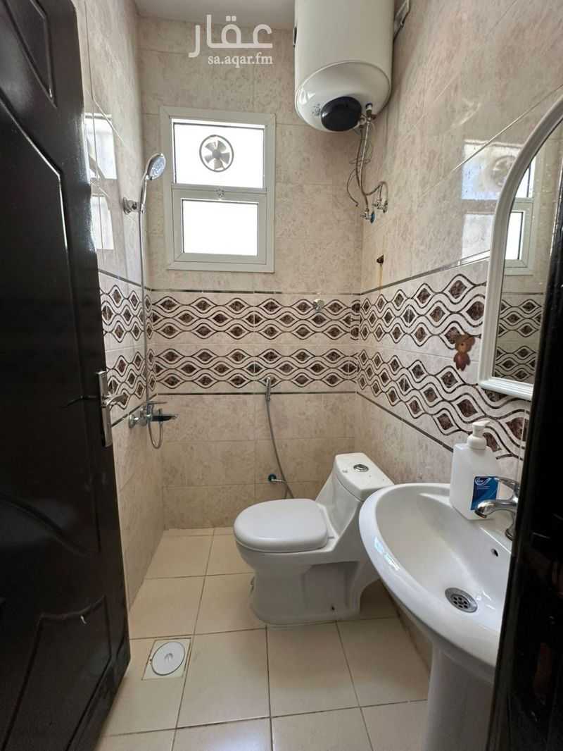 6 bedroom villa in Tuwaiq, Riyadh 3