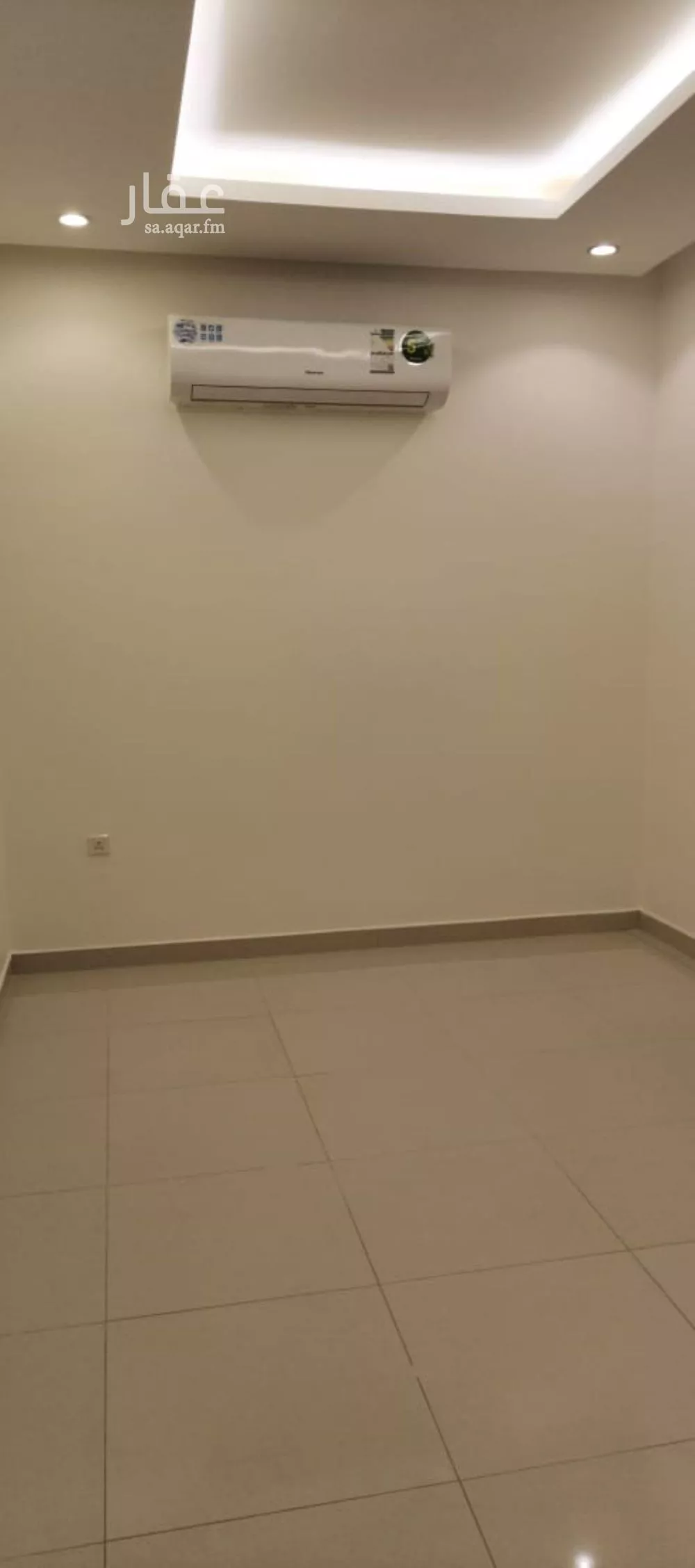 فيلا 5 غرف في العارض 12