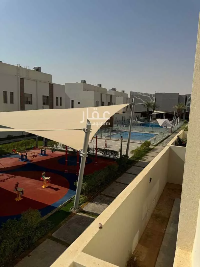 4 bedroom villa in Al Munsiyah 6