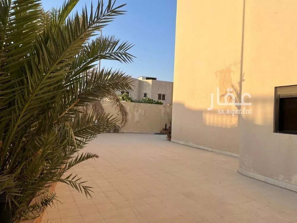 فيلا 5 غرف في الروضة 11