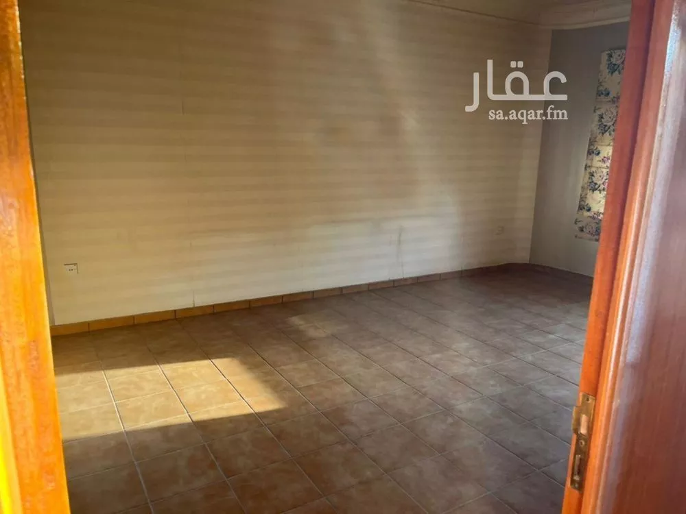 فيلا 5 غرف في الروضة 3