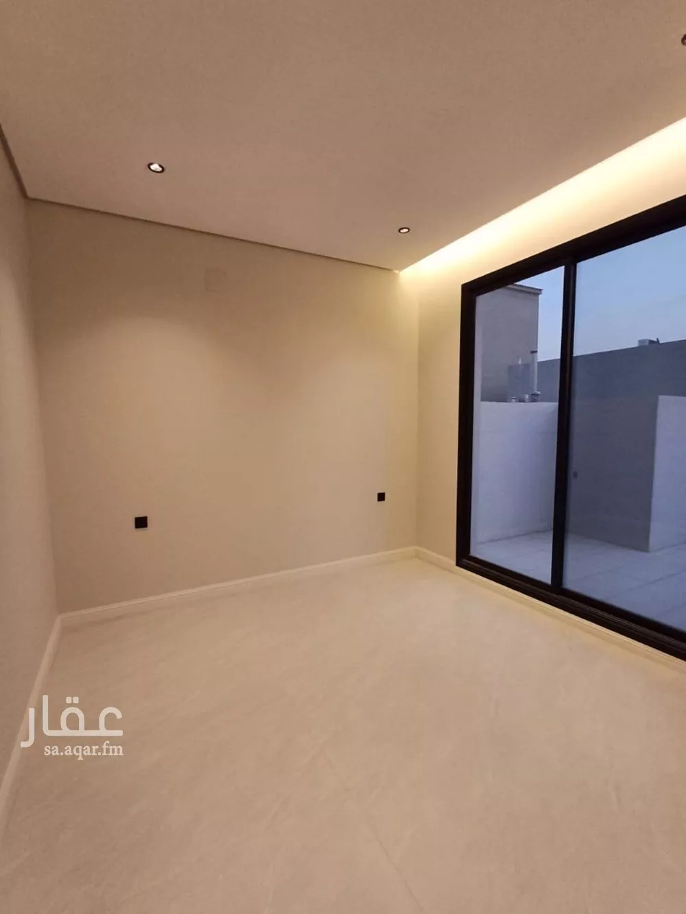 3 bedroom apartment in Al Rimal 8