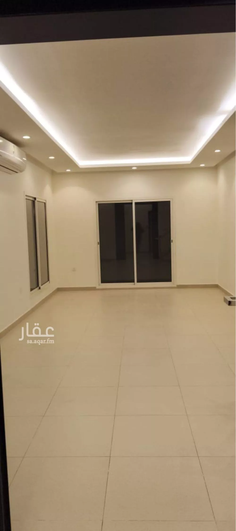 فيلا 6 غرف في العارض 18