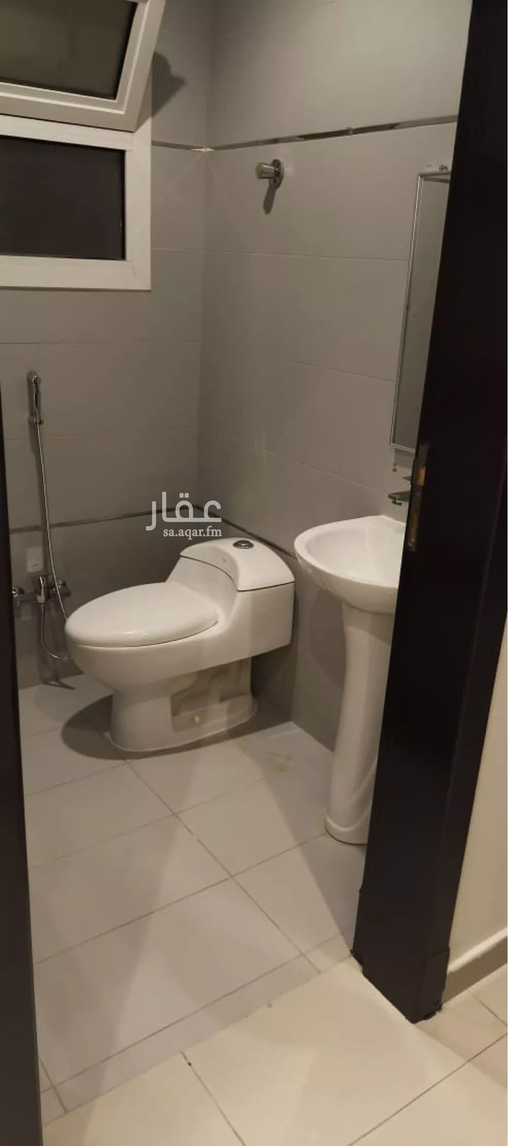 فيلا 6 غرف في العارض 8