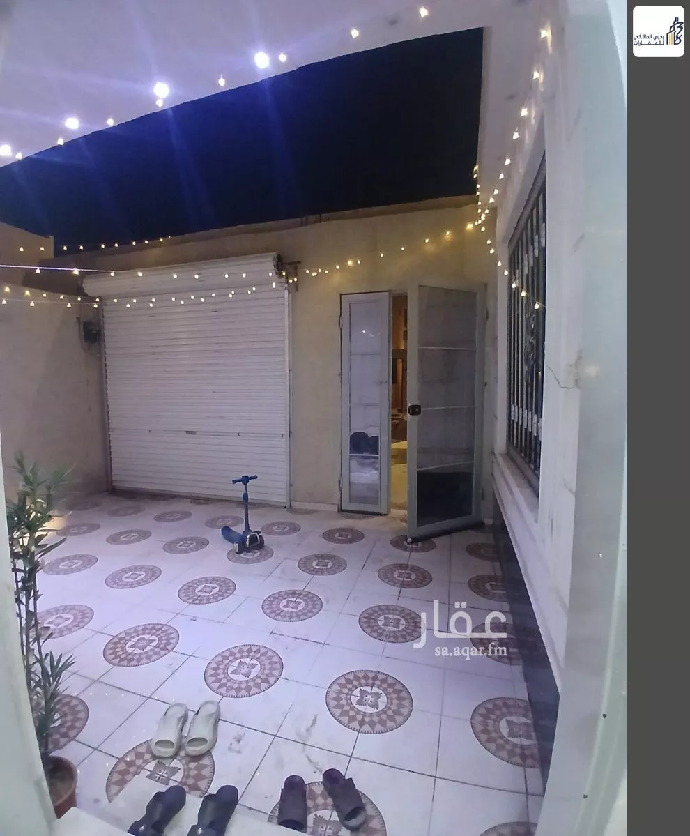 فيلا 4 غرف في الرمال 10