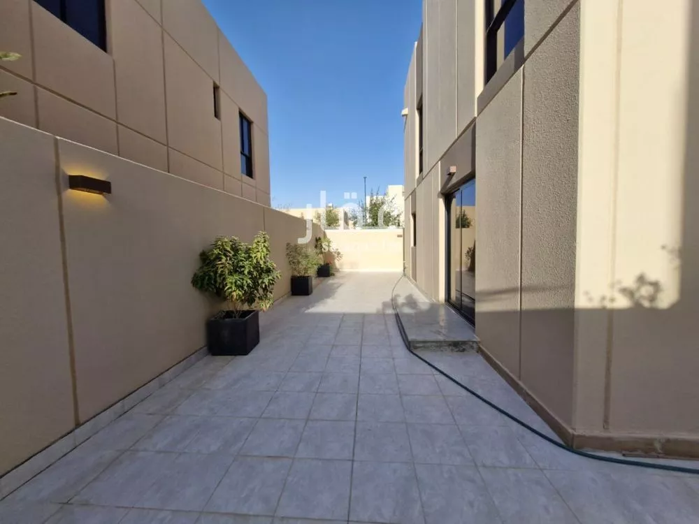 4 bedroom villa in Sidrah, Riyadh 7