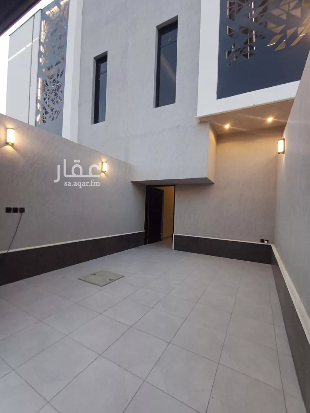 5 bedroom apartment in Al Janadriyah 2