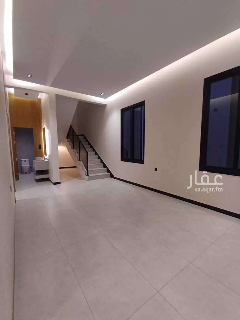 5 bedroom apartment in Al Janadriyah 9