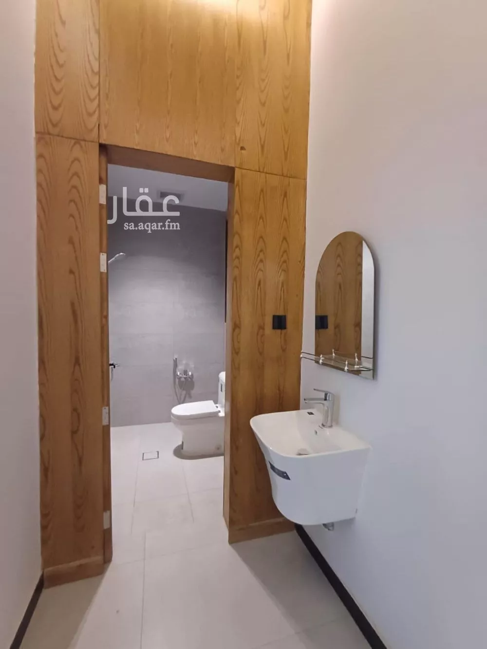 5 bedroom apartment in Al Janadriyah 10