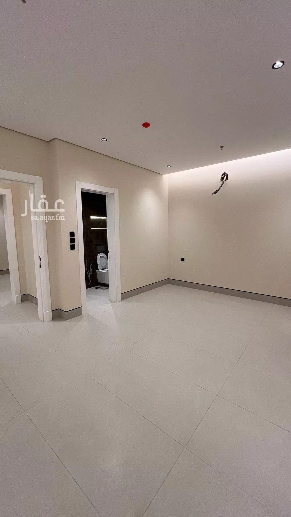 3 bedroom apartment in King Fahd 9