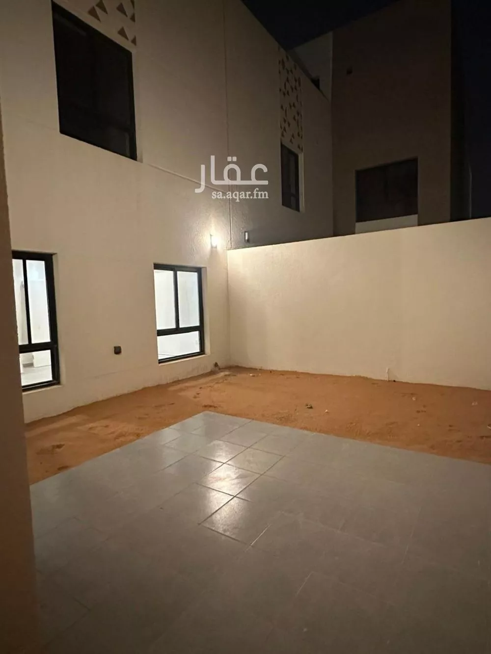 فيلا 5 غرف في النرجس 13