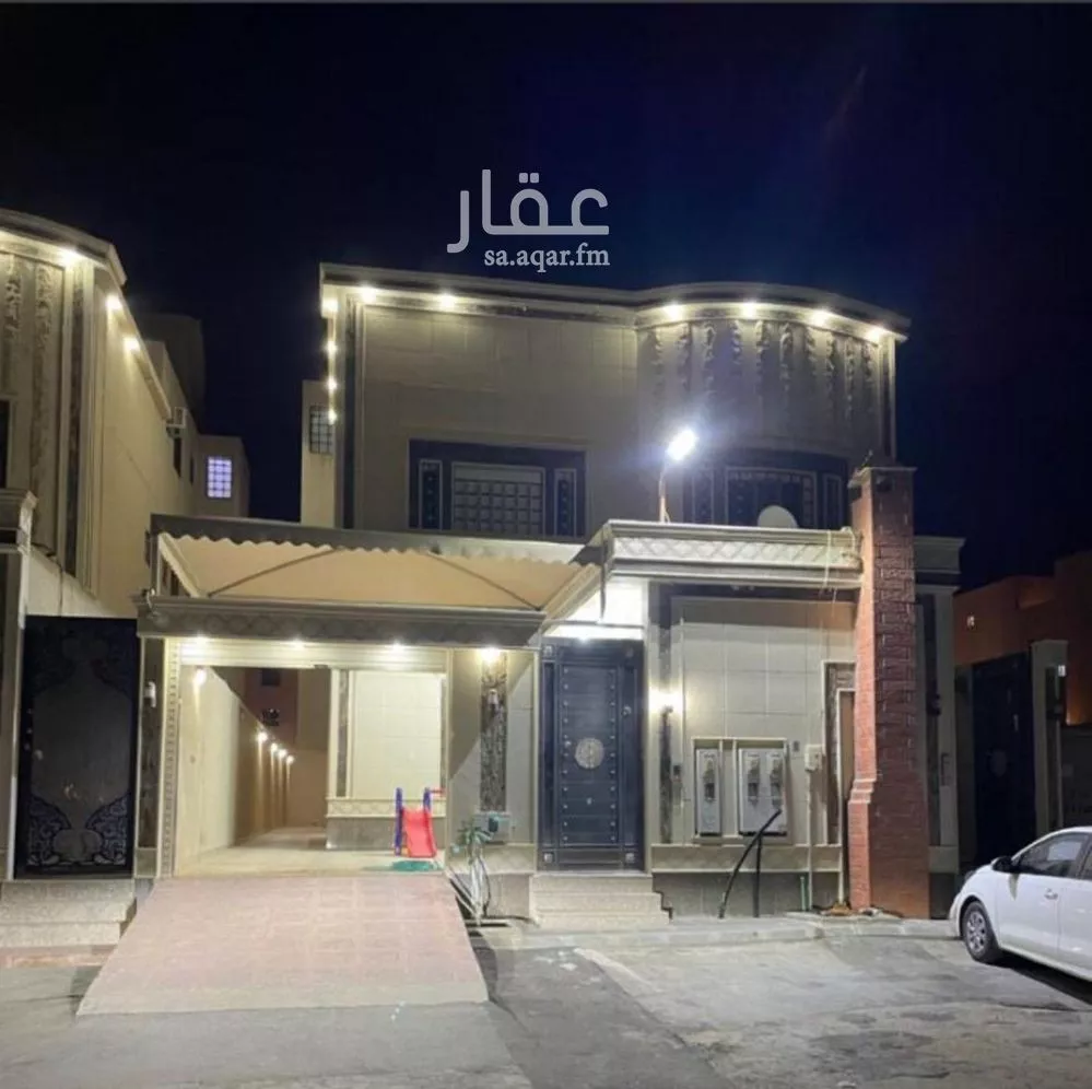 5 bedroom villa in Dhahrat Laban 3