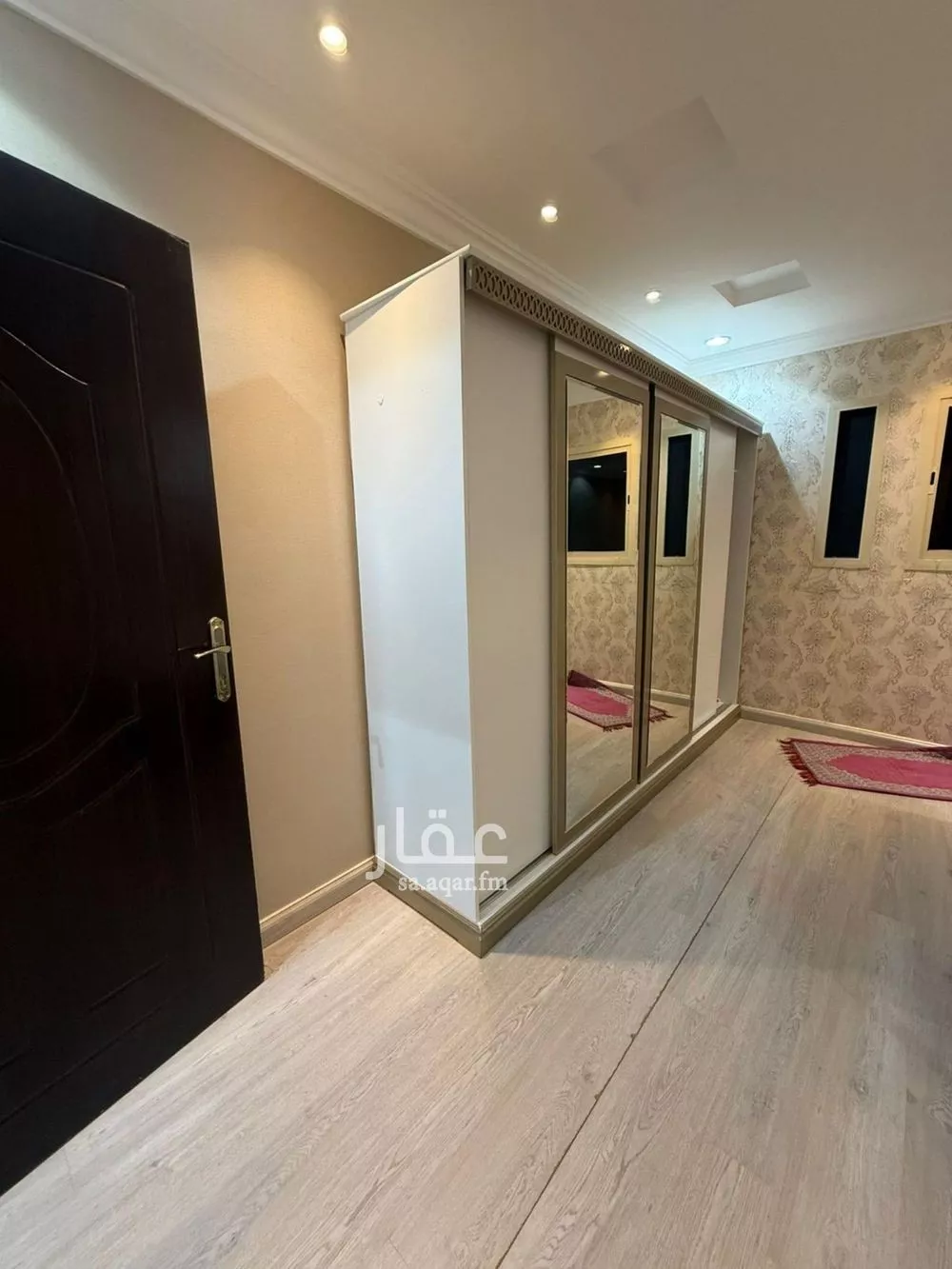 5 bedroom villa in Dhahrat Laban 4