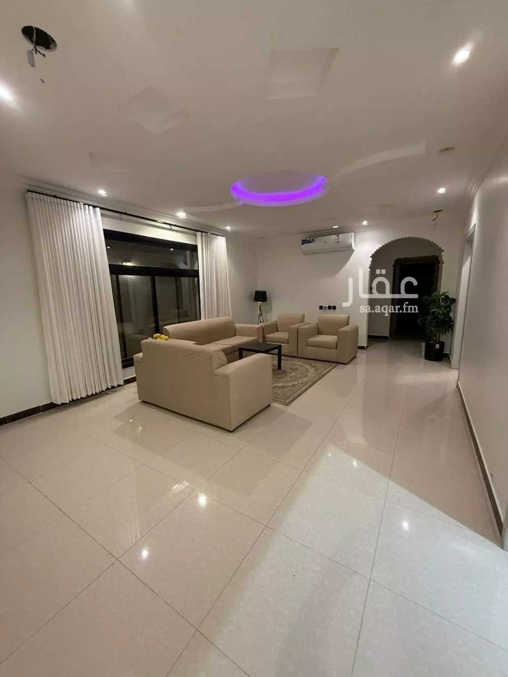 5 bedroom villa in Dhahrat Laban 9