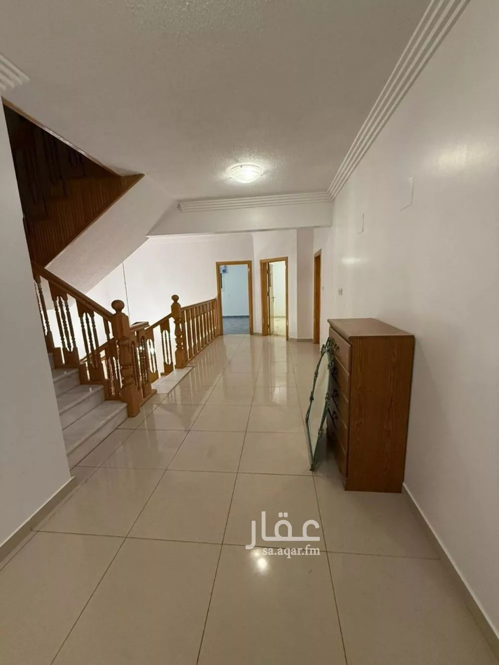 فيلا 6 غرف في العقيق 3