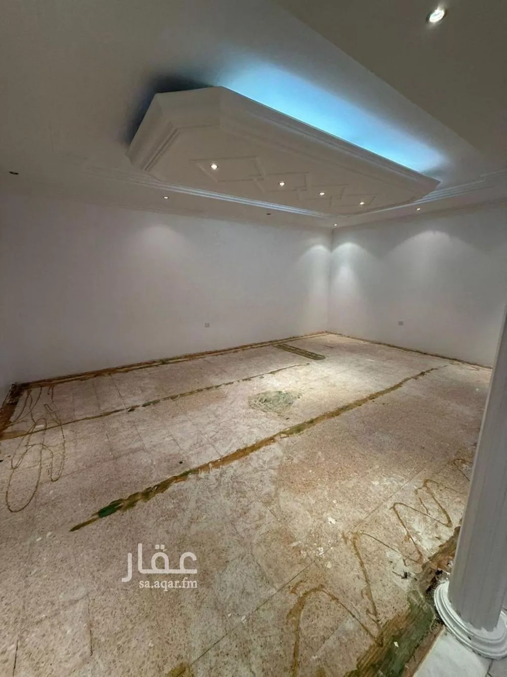 فيلا 6 غرف في العقيق 7