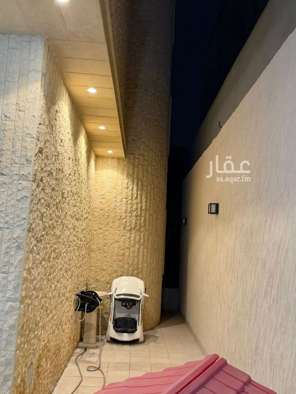 5 bedroom villa in Al Aridh 5