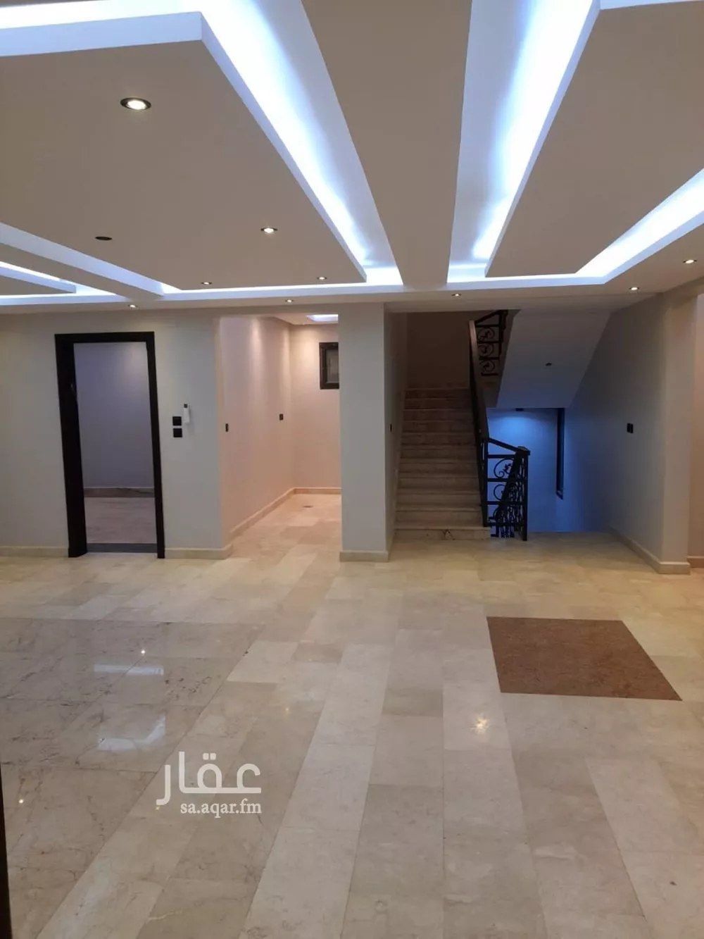 فيلا 4 غرف في النخيل 17