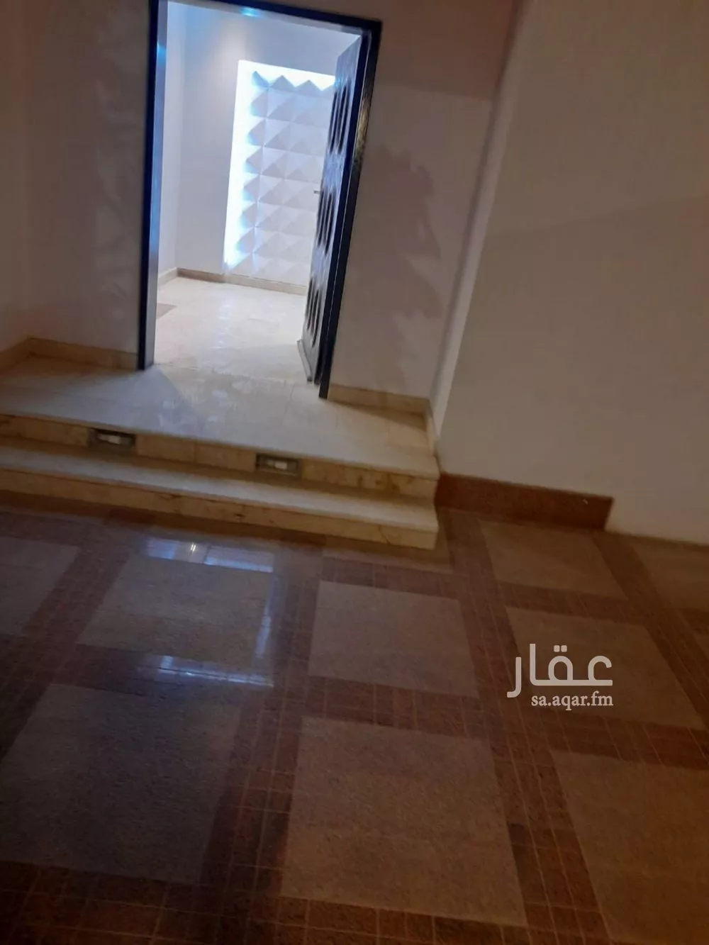 فيلا 4 غرف في النخيل 3