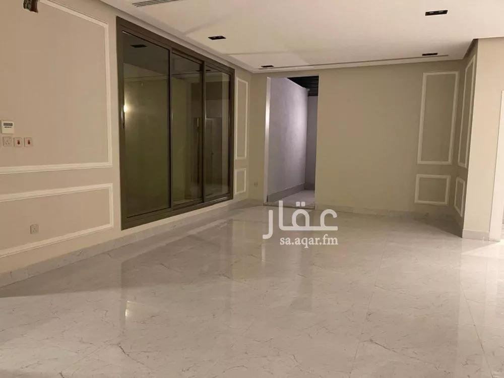 فيلا 5 غرف في العارض 12