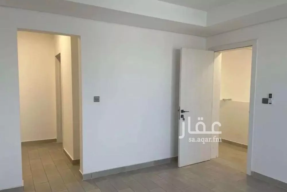 فيلا 4 غرف في النرجس 13