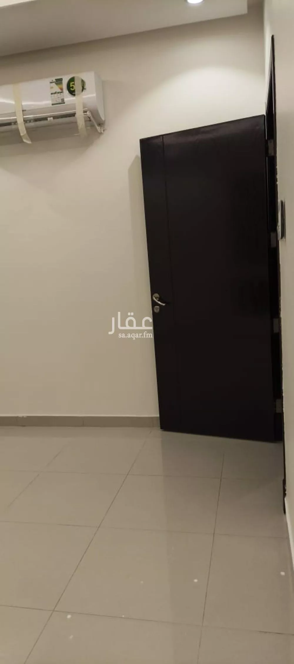فيلا 5 غرف في العارض 12