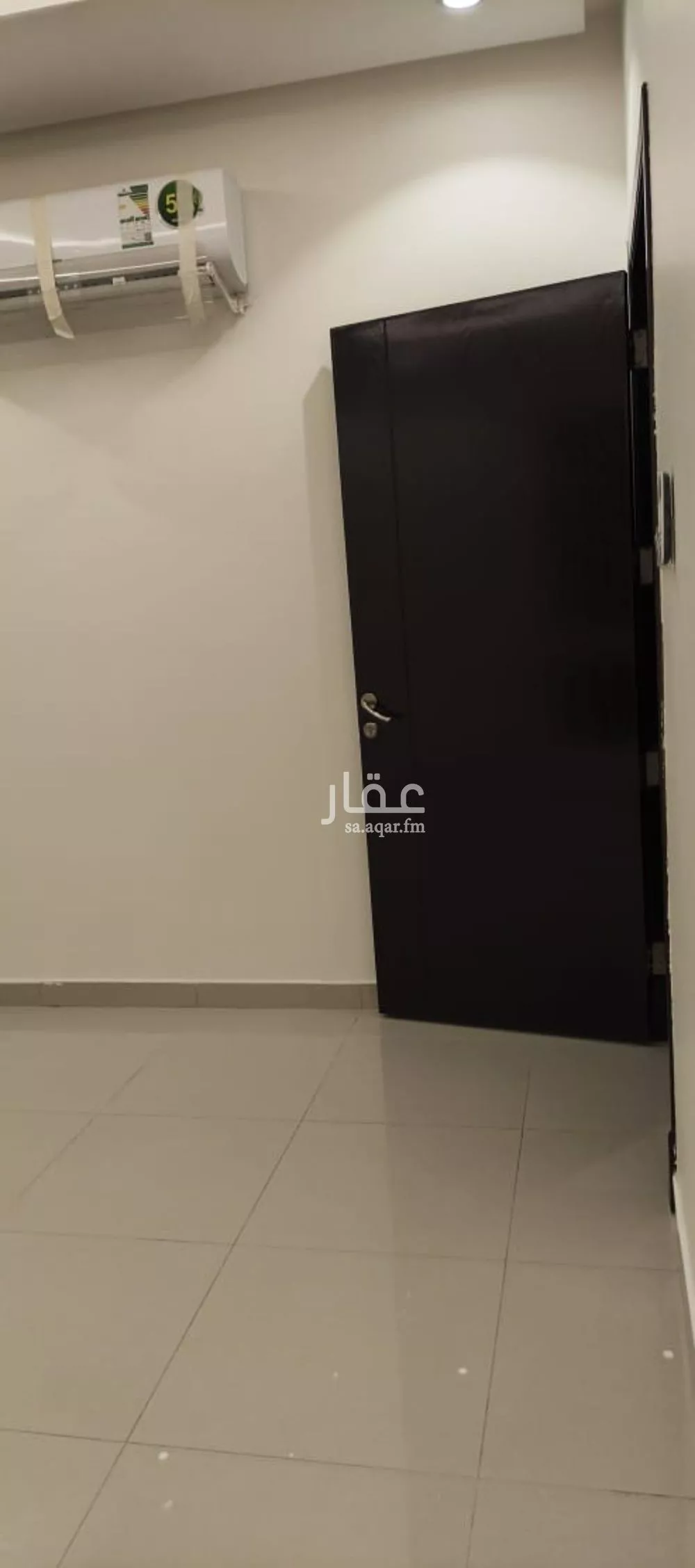فيلا 4 غرف في العارض 17