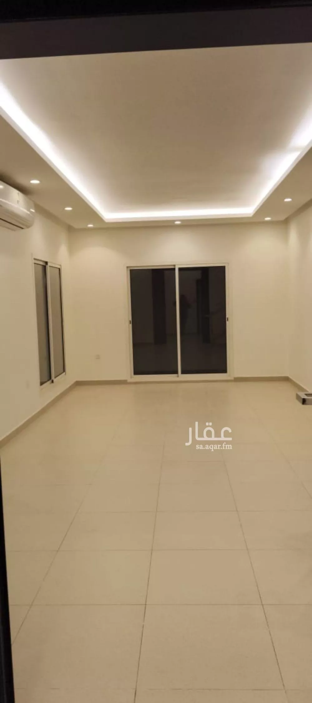 فيلا 4 غرف في العارض 6