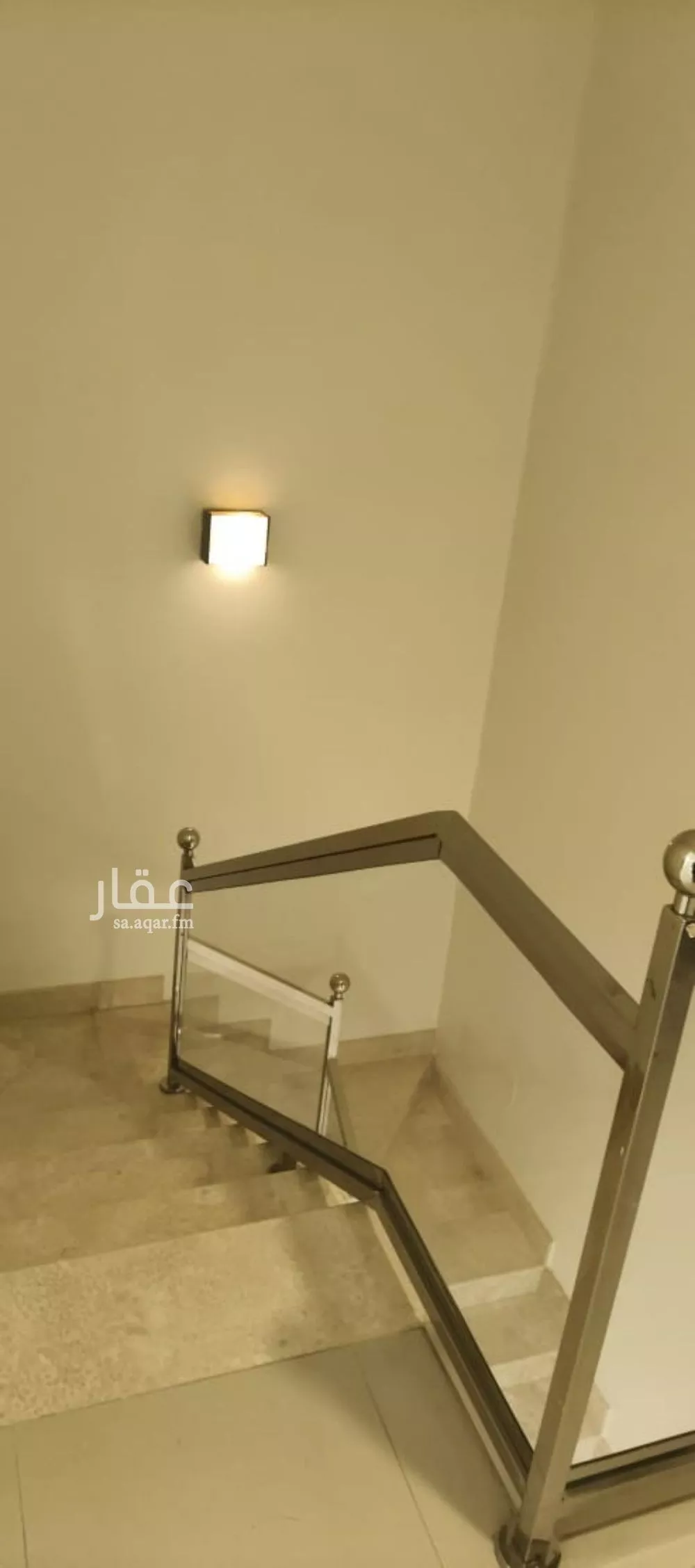 فيلا 4 غرف في العارض 9