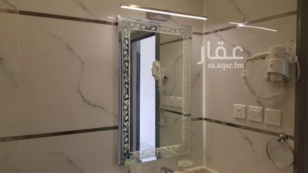 فيلا 3 غرف في العليا 20