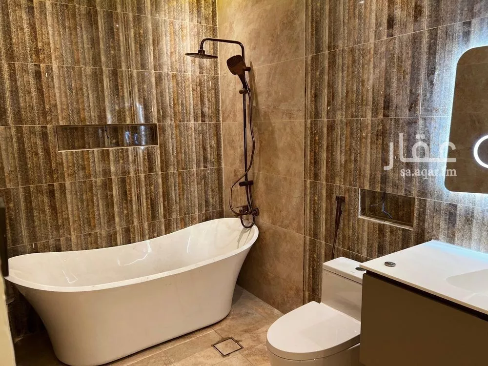 10 bedroom villa in Al Aqiq 4