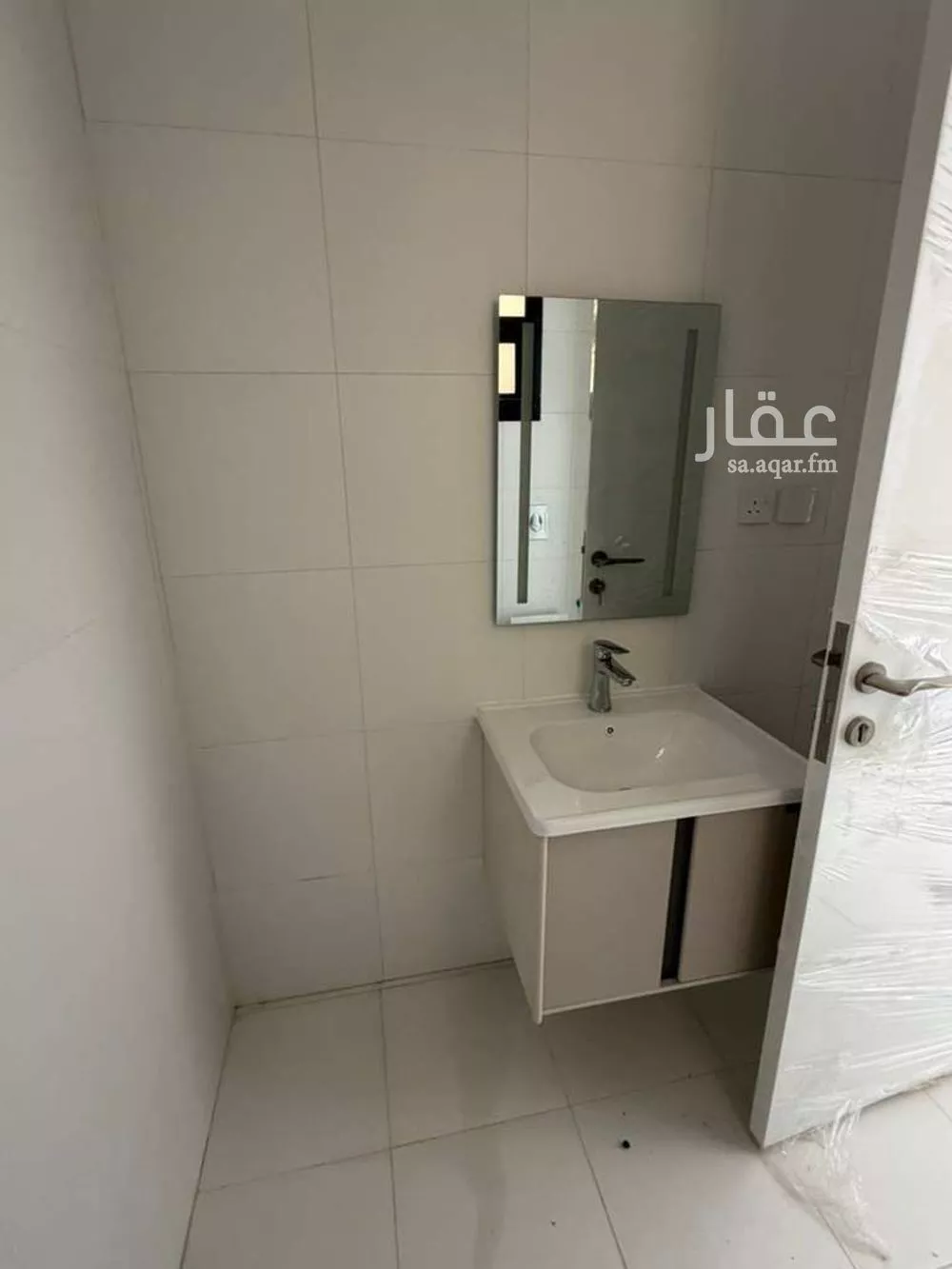 فيلا 6 غرف في النرجس 12